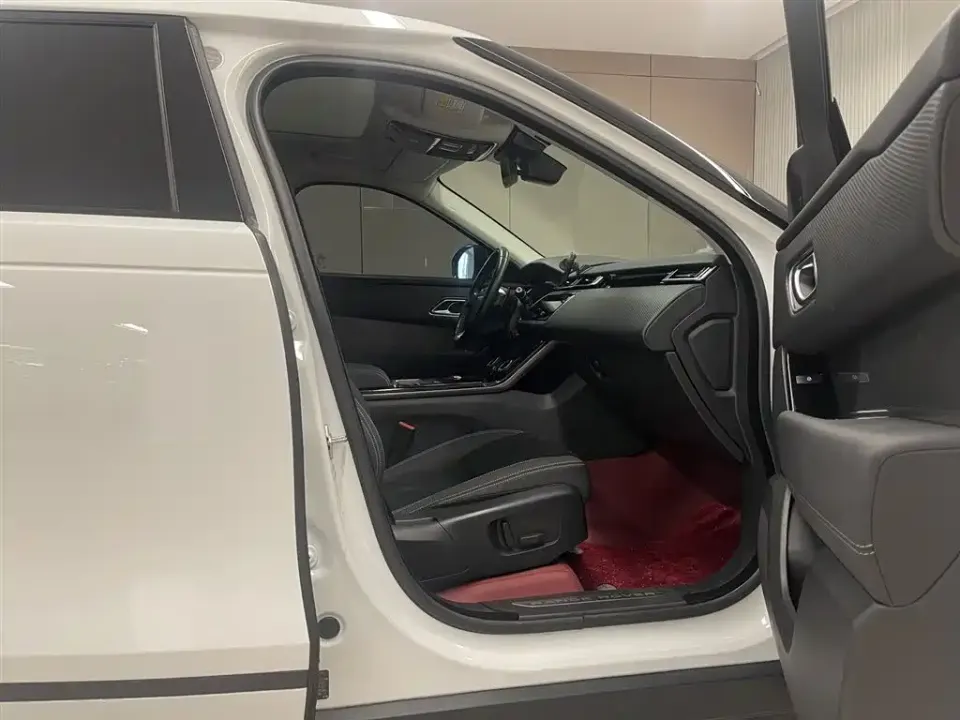Land Rover Velar