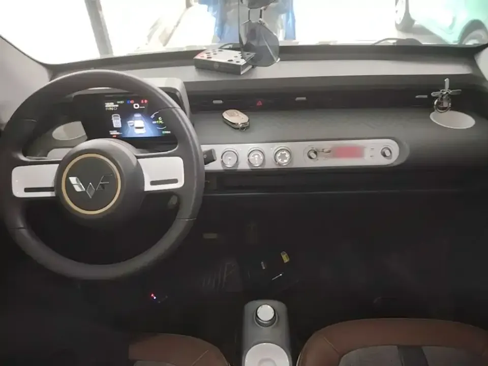 Wuling MINIEV