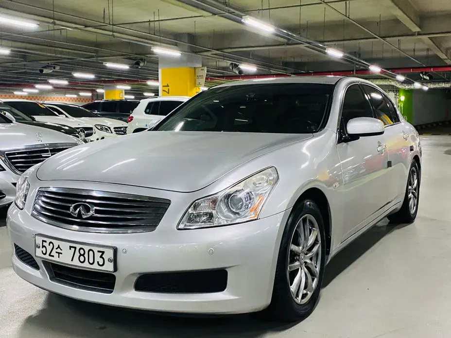 Infiniti G