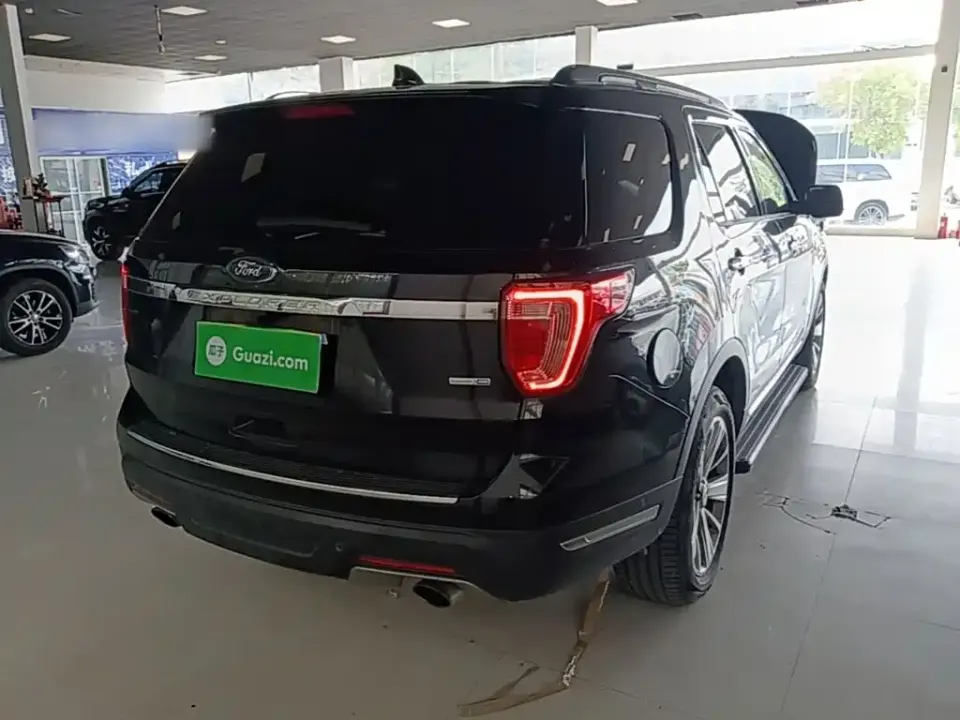 Ford Explorer (Import)