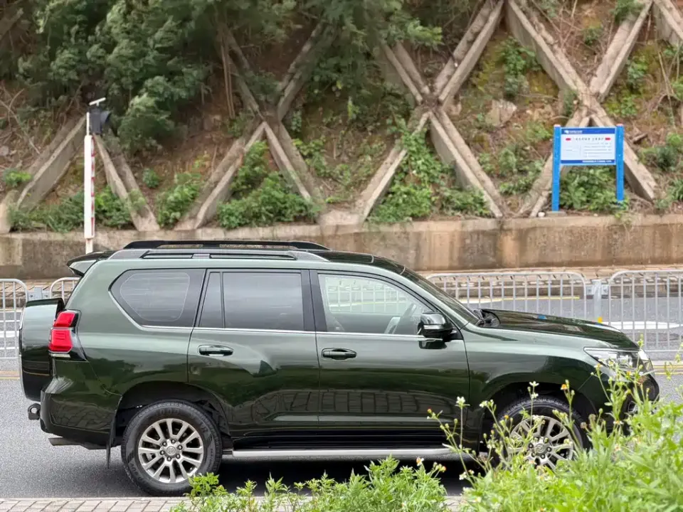 Toyota Prado