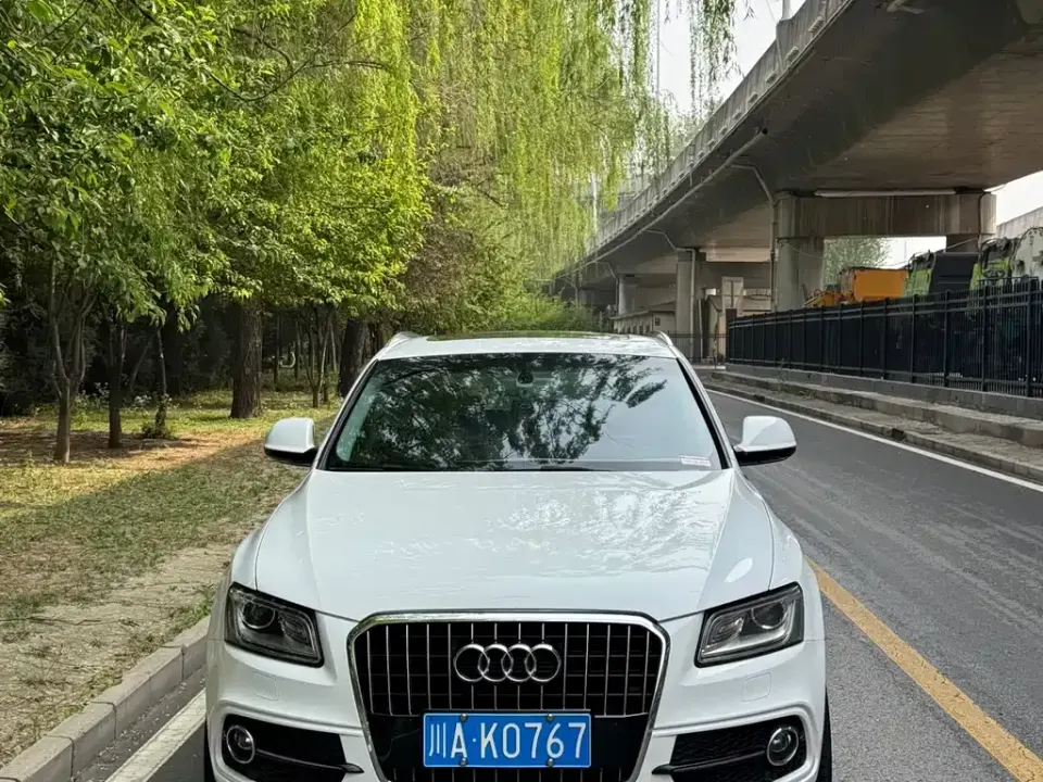 Audi Q5 (Import)