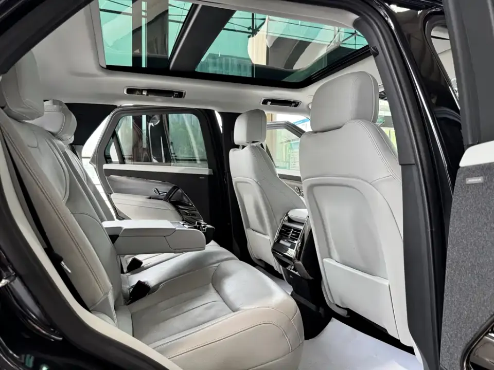 Land Rover Sport