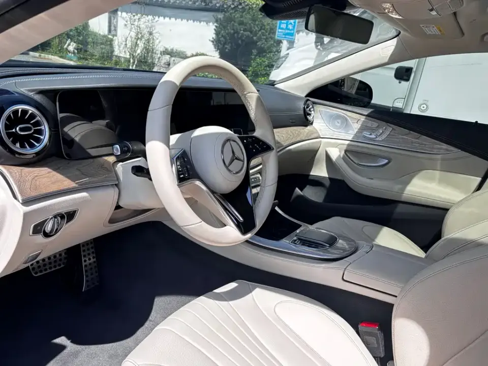 Mercedes-Benz CLS