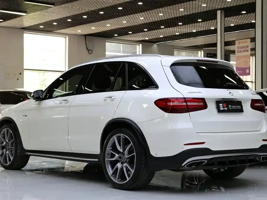 Mercedes-Benz GLC AMG