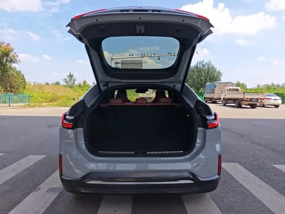 Nio EC6