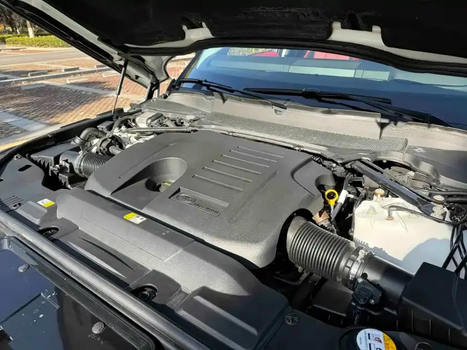 Land Rover Sport