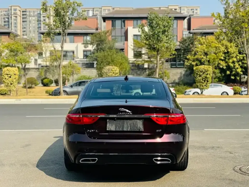 Jaguar XFL