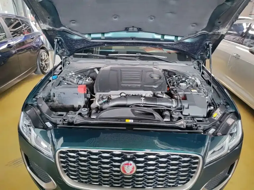 Jaguar XFL