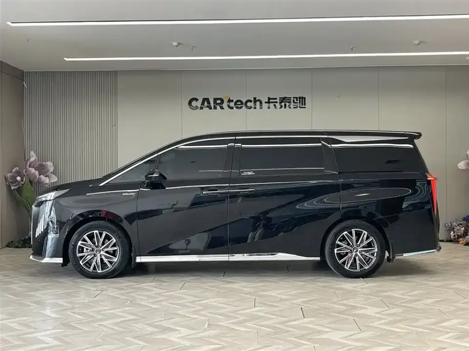 GAC Trumpchi M8