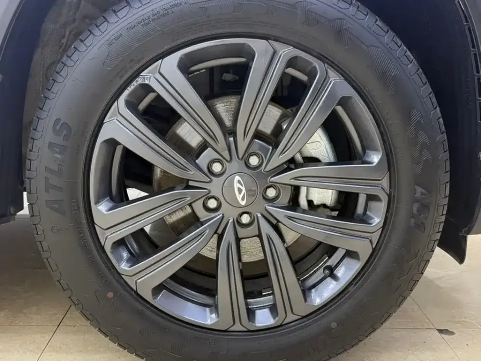 Chery Tiggo 8