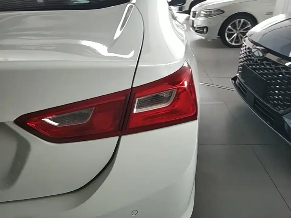 Chevrolet Malibu XL