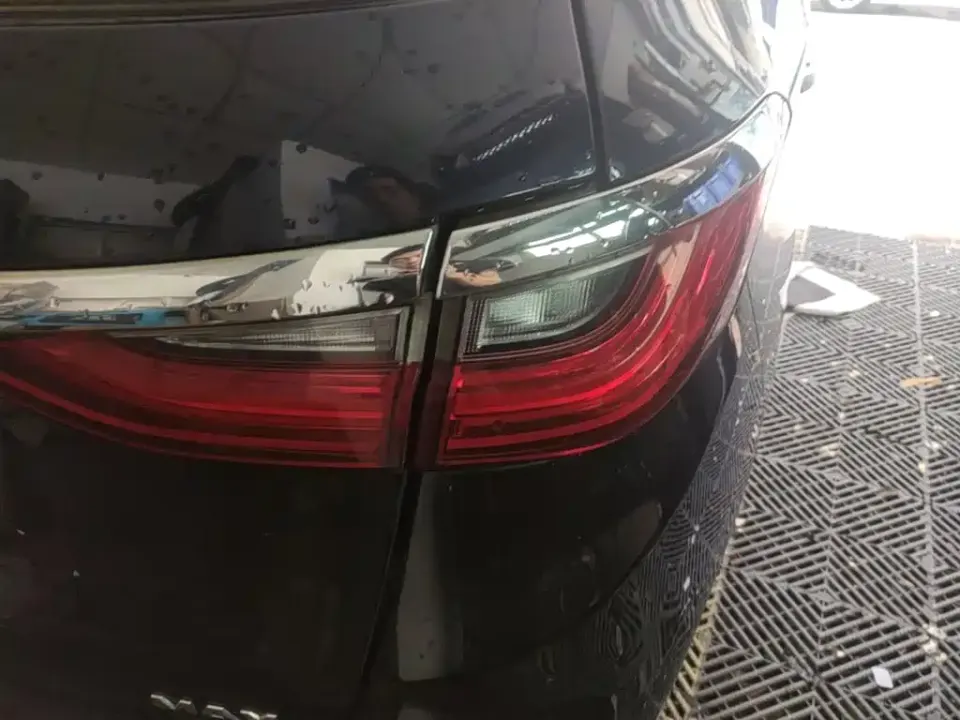 BYD MAX