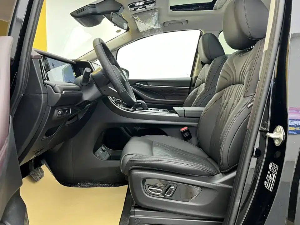 GAC Trumpchi M8