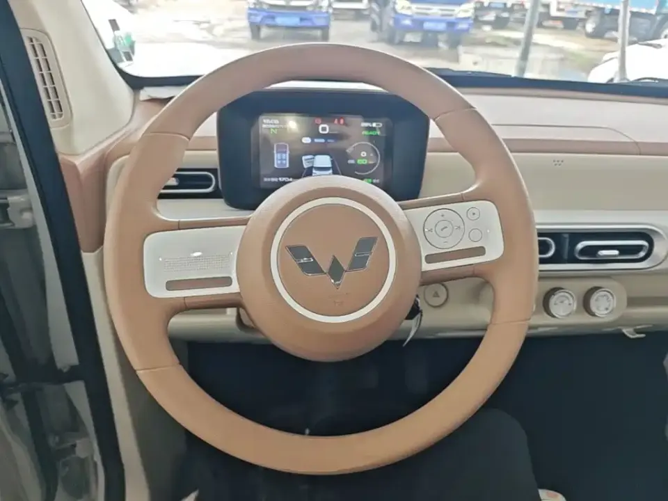 Wuling MINIEV