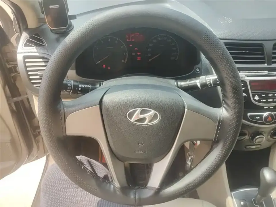 Hyundai Verna