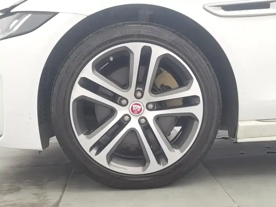 Jaguar XEL