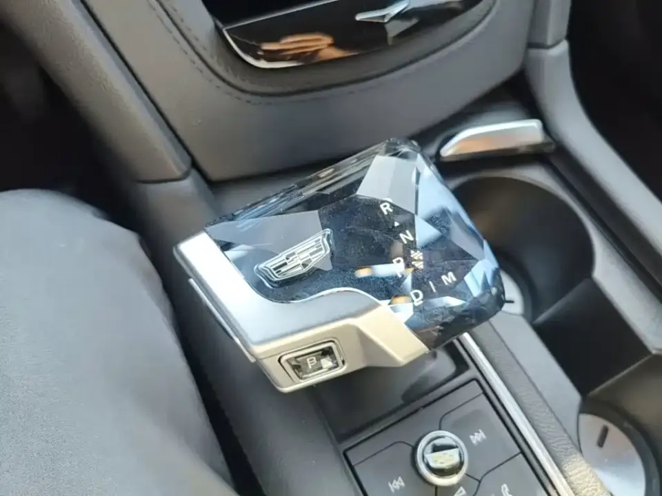 Cadillac XT6