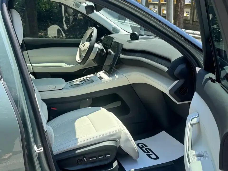 Nio ES7