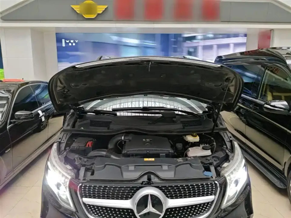 Mercedes-Benz V-Class