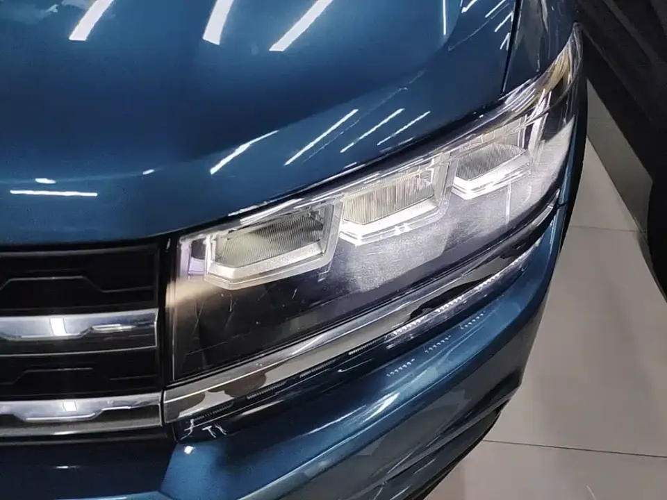Volkswagen Tharu