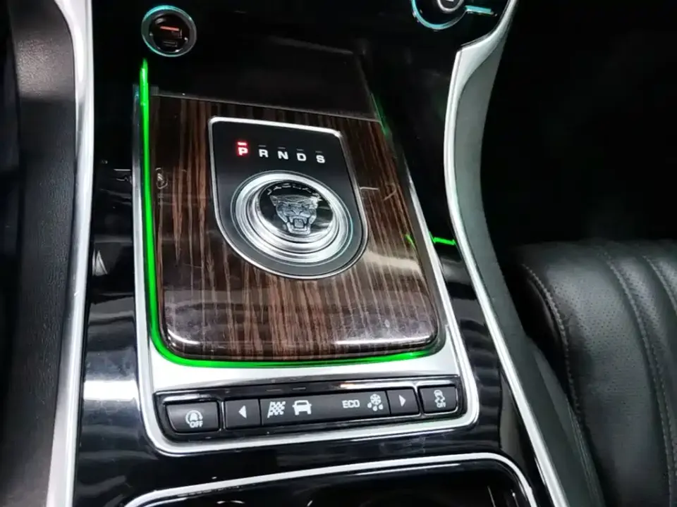 Jaguar XFL