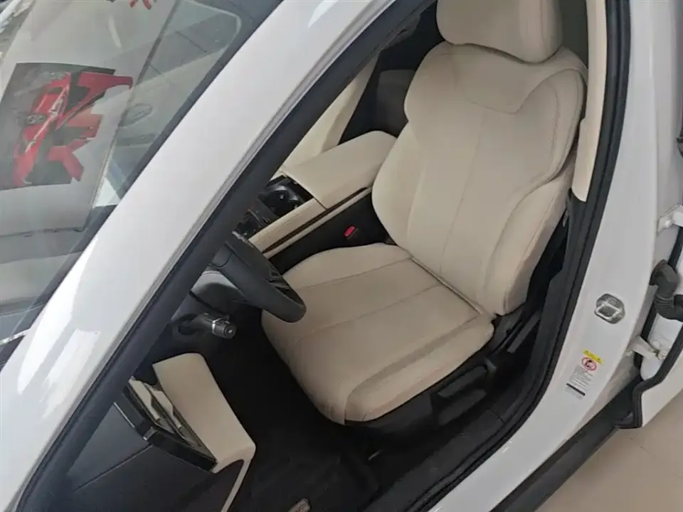 BYD Qin L