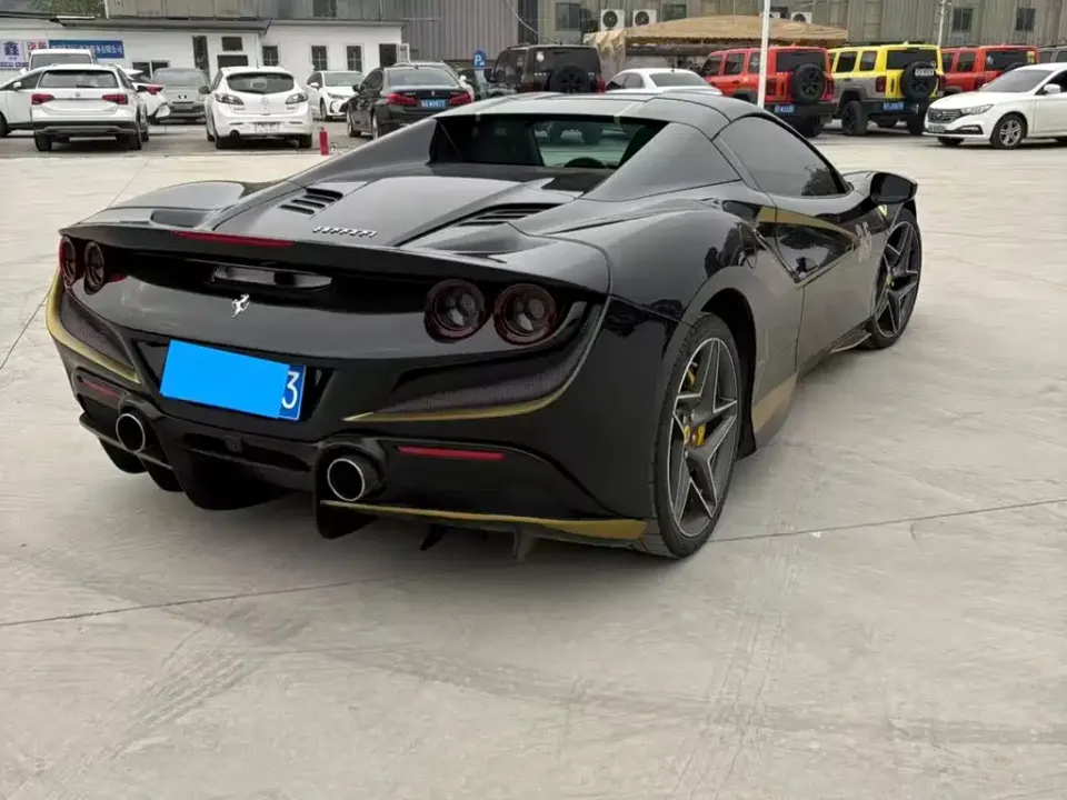 Ferrari F8