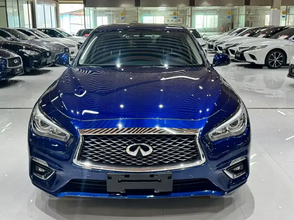 Infiniti Q50L