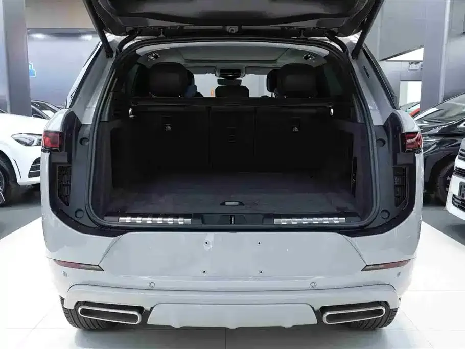 Land Rover Sport