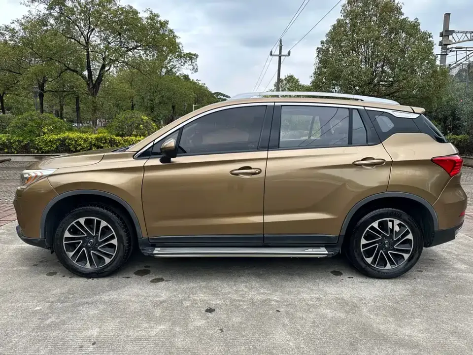 GAC Trumpchi GS4