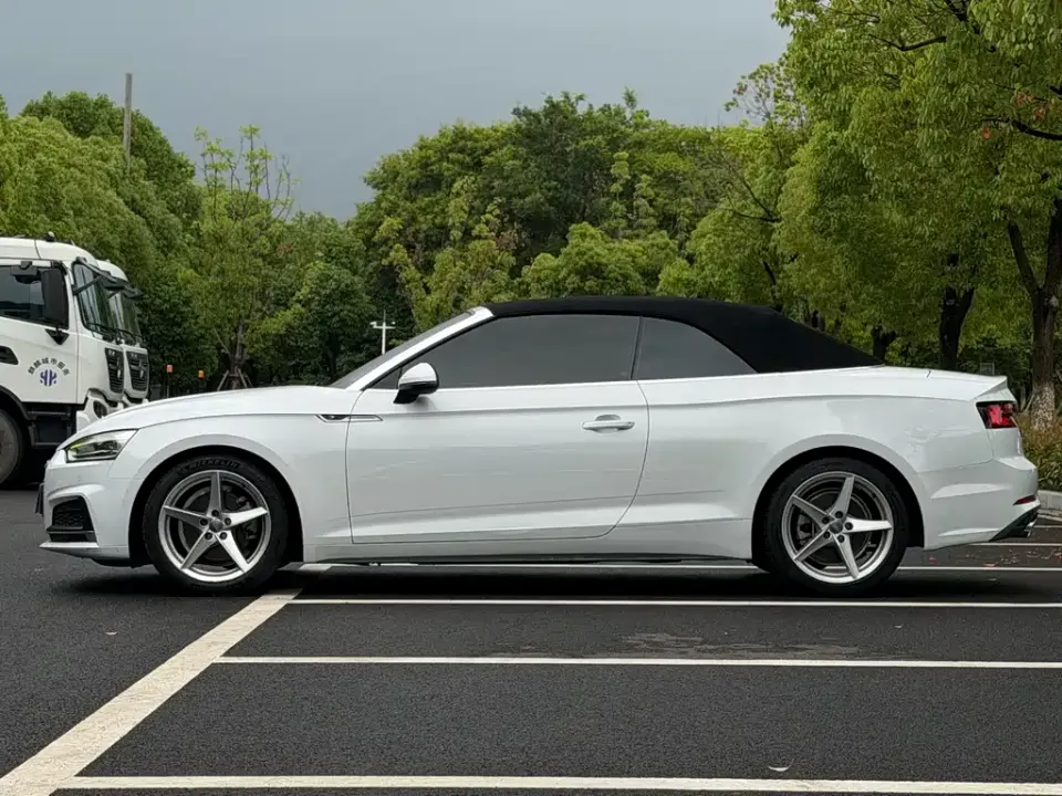 Audi A5 (Import)