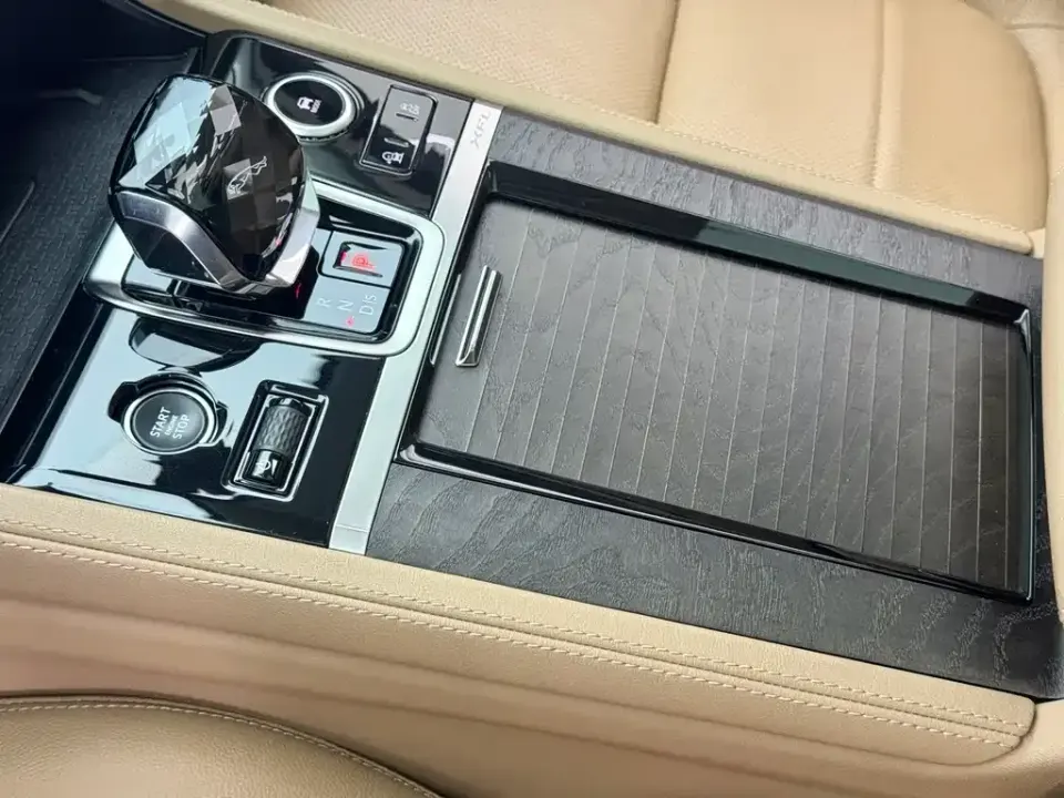 Jaguar XFL