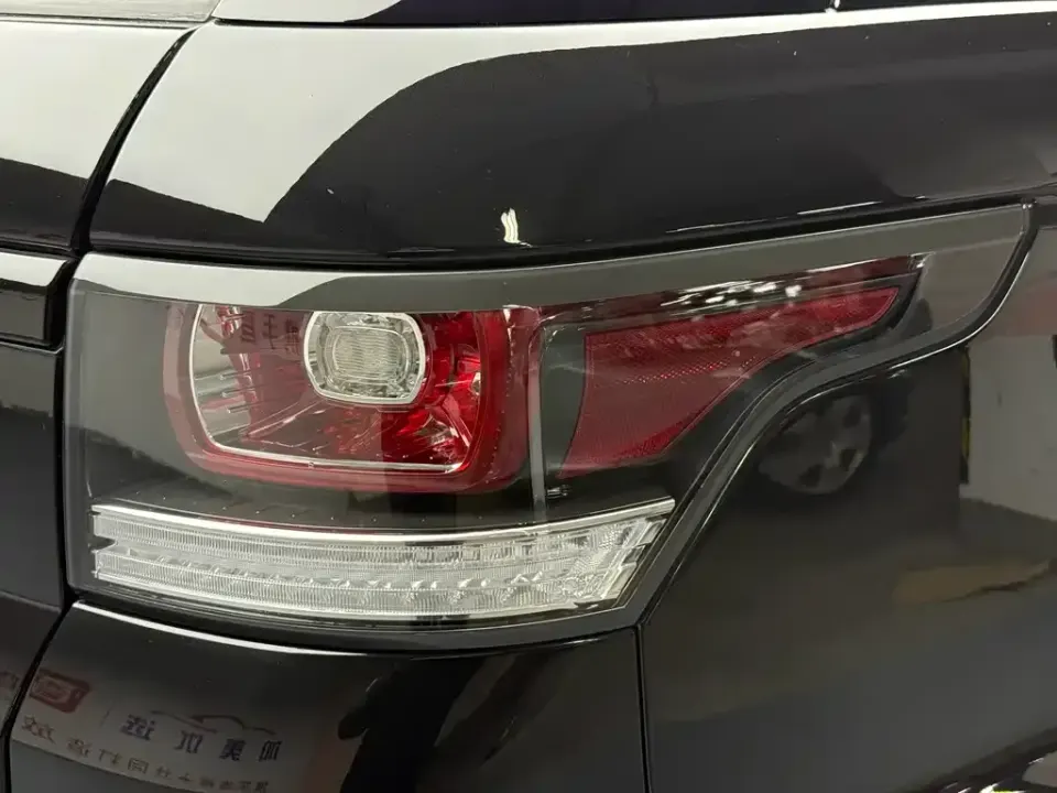 Land Rover Sport