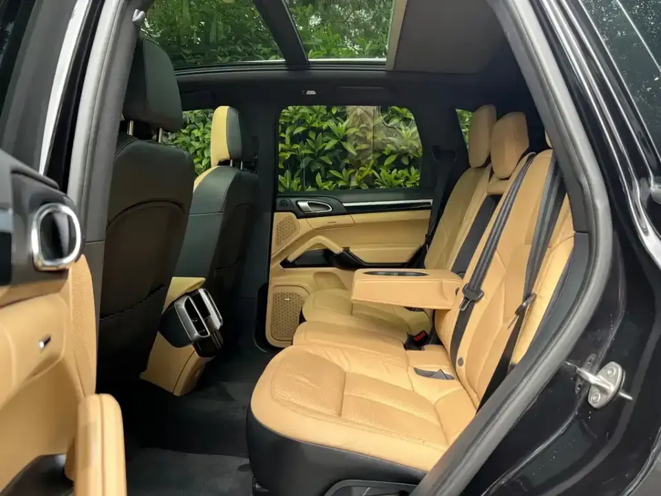 Porsche Cayenne Hybrid