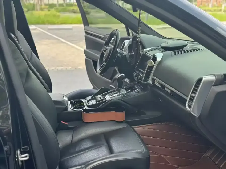 Porsche Cayenne Hybrid