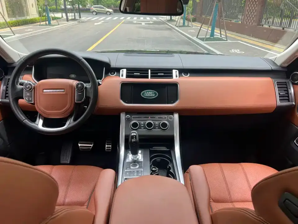 Land Rover Sport