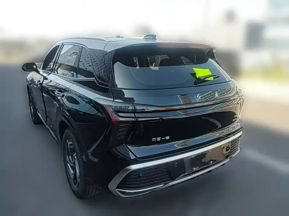 Hongqi Hongqi HS3