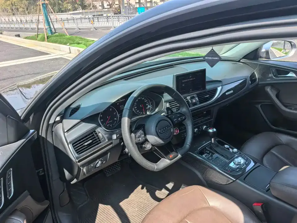 Audi A6 (Import)