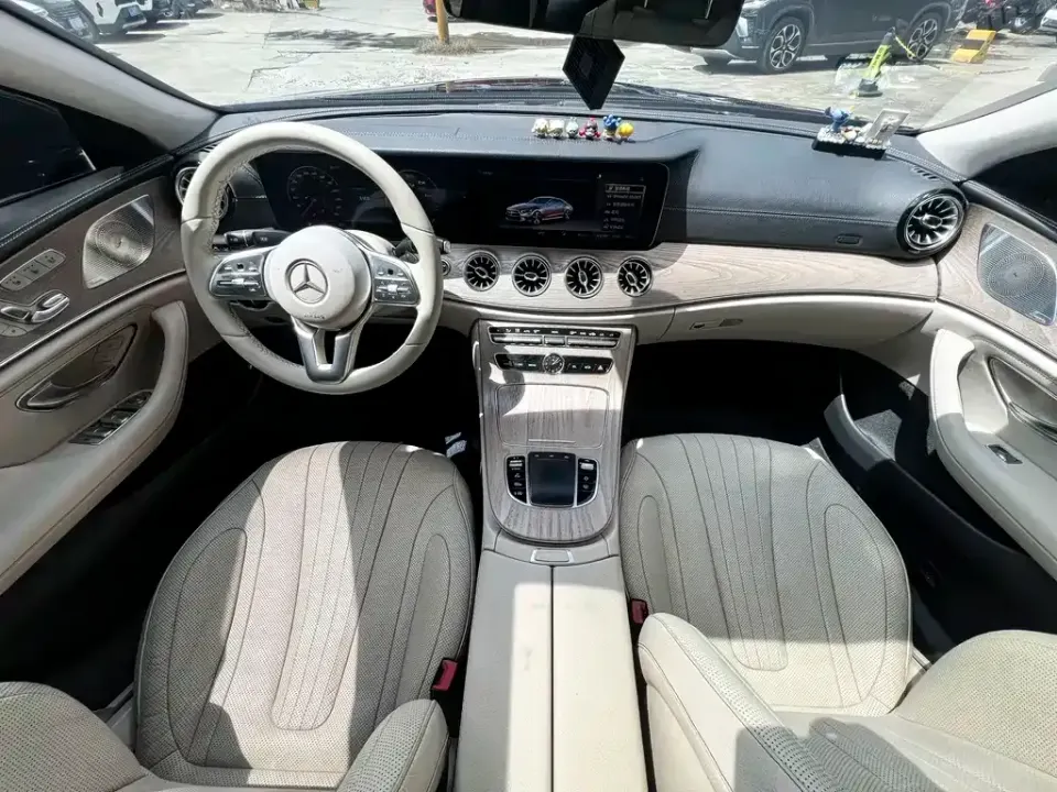 Mercedes-Benz CLS
