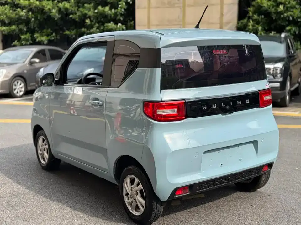 Wuling MINIEV