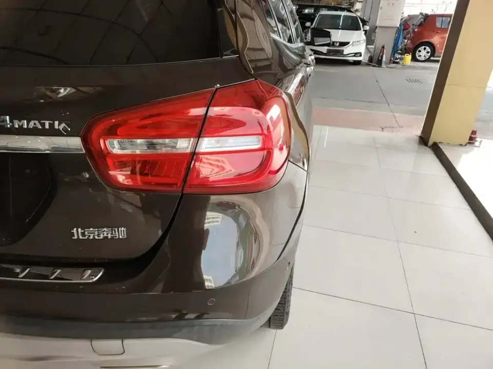 Mercedes-Benz GLA