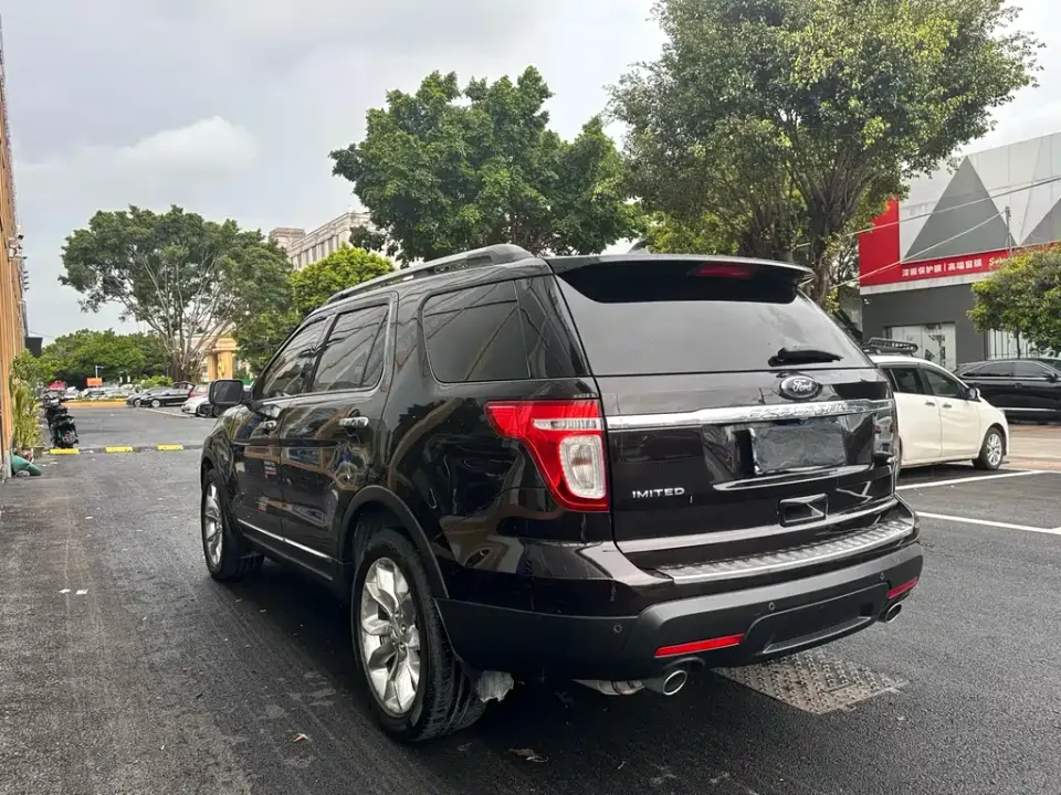 Ford Explorer (Import)
