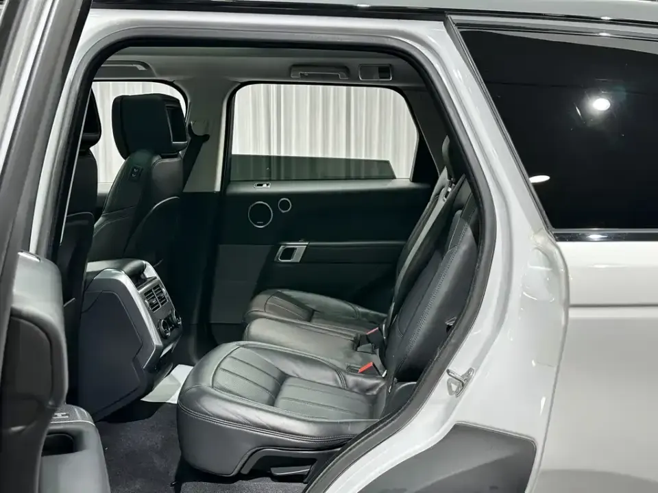Land Rover Sport