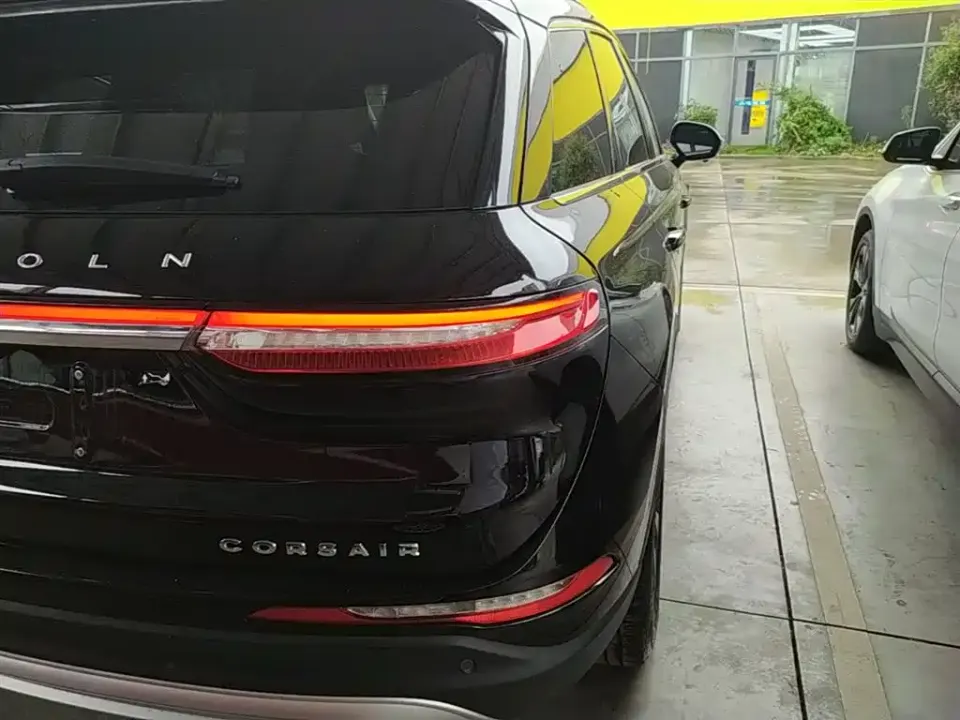 Lincoln Corsair