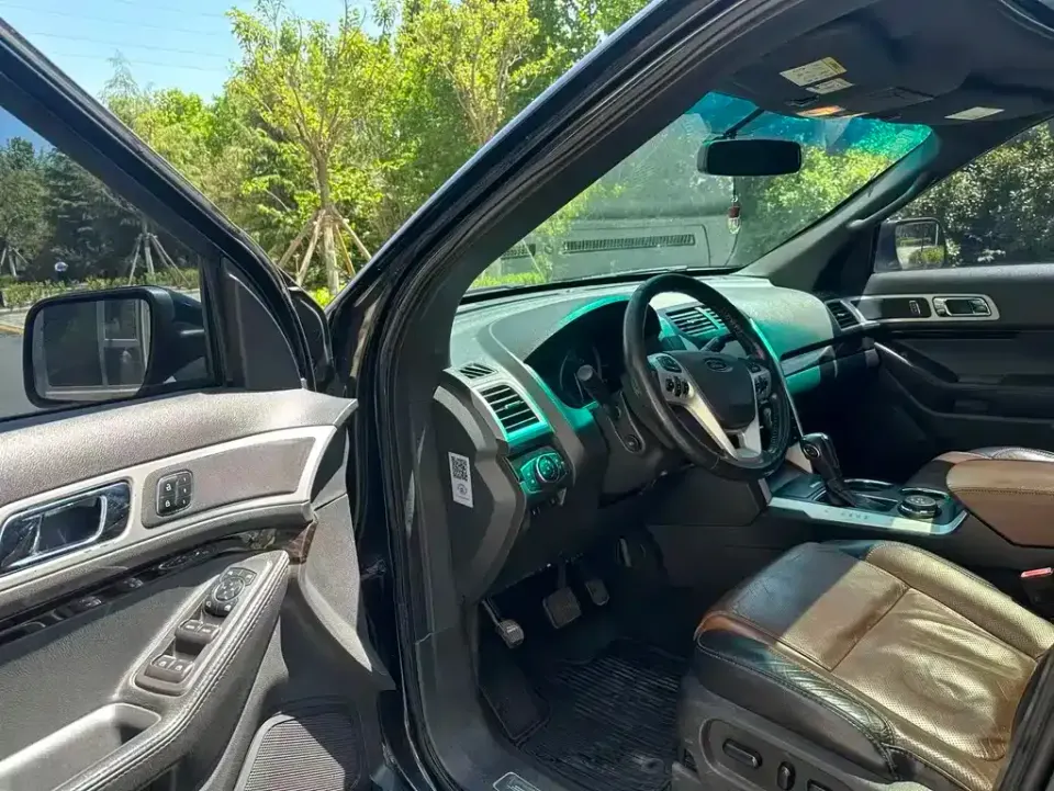 Ford Explorer (Import)