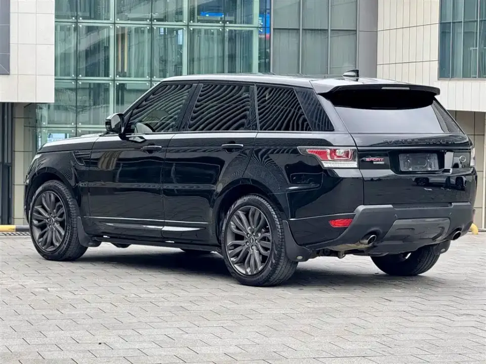 Land Rover Sport