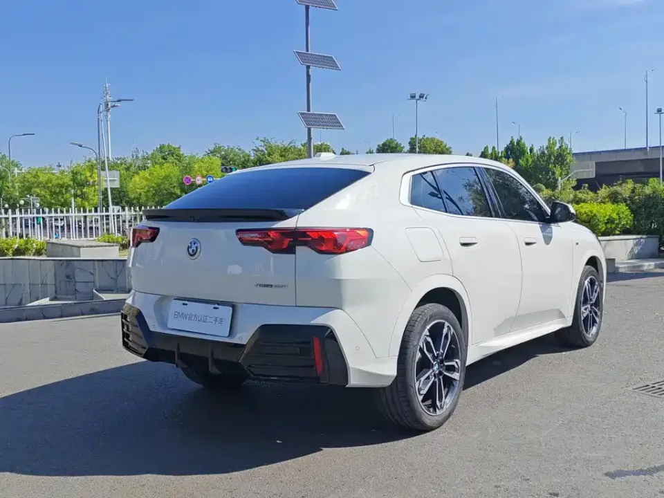 BMW X2 (Import)