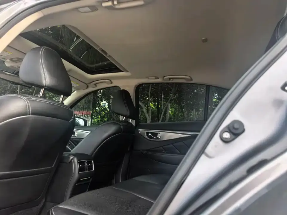 Infiniti Q50L