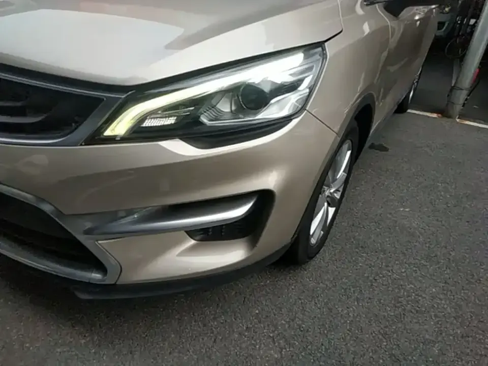 Geely Emgrand GS